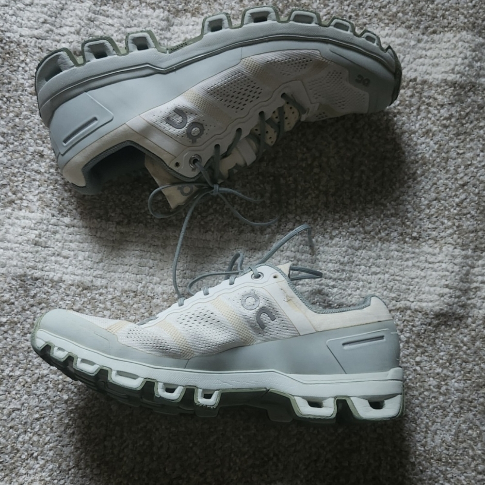 ON Running White and Gray Sneakers